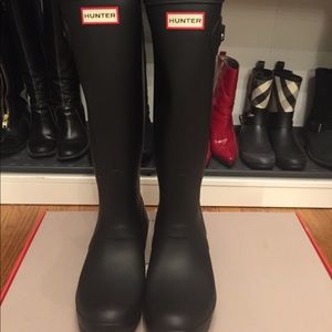 New in Box Hunter Tall Boots
